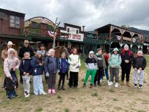 Uczniowie podczas wycieczki do Karpacza