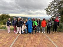 Uczniowie podczas wycieczki do Karpacza